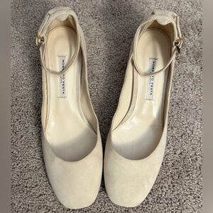 Roberto Festa Ankle Strap Heels Women size 8.5(39)Cream Suede Leather Block Shoe